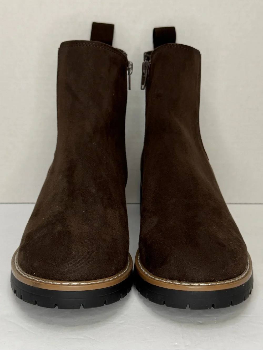 Kensie Kayla B Brown Faux Suede Chelsea Lug Sole Ankle Boots Womens 9M NWOT